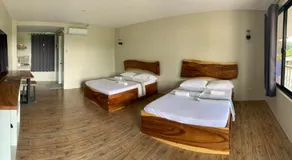Lone Star Inn - Image 2