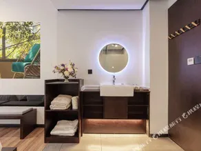 Huashinian Flower Art Life Aesthetics Designer Hotel - Image 5
