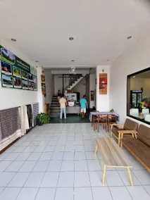 KL's Coffee & Hostel - Image 3