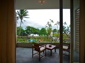 Roman Beach Hotel - Image 4