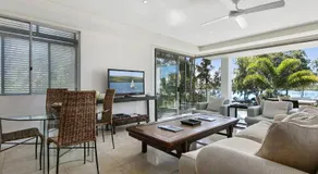 Fantastisk lägenhet vid floden i Noosaville - Unit 2 Wai Cocos 215 Gympie-terrass - Image 2