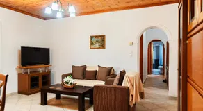Loutra Holiday House - Image 2
