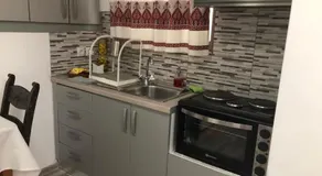 Little cottage - Image 2