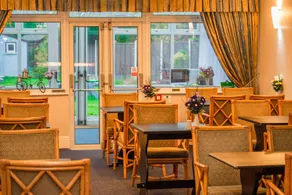 Royal Square Hotel - NEC & Birmingham Airport - Image 5