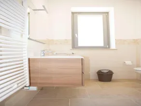 Bungalow in Italy near Coastal Towns - Image 4