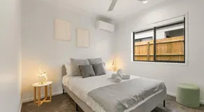 3BR home with cozy interior design - Image 4