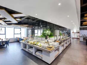 Madison Hotel Zhengzhou South University Road - Image 2