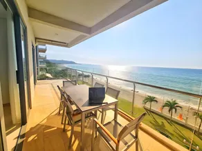 Awesome Hotel - Image 4