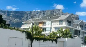 Tamboerskloof Studio Table Mountain View - Image 3