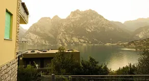 Panoramic Lake View Apartment - Image 4
