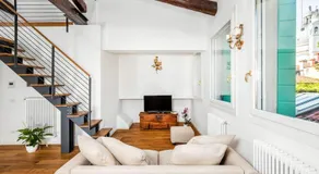 Guggenheim Luxury Suites By Bricola Apartments - Image 2
