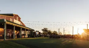 The Clydesdale Motel & Steakhouse - Image 4