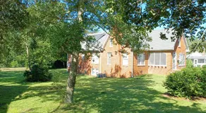 Brick House Retreat - Image 3