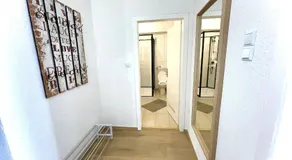 Große 80qm 3 Zimmer Wohnung, nahe Messe & Klinikum, 2x 55" Smart TV, Netflix, Keyless - Image 2