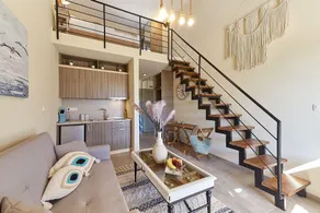 Flamingo View Suites - Image 3