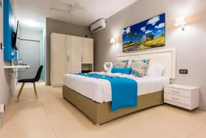 Azur Paradise Hotel & Rooftop Bar - Image 2