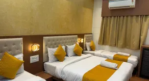 Hotel Sweet Inn - Image 2