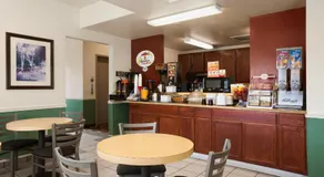 Hotel Salmon - Image 2