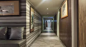 HengChang Business Hotel - Image 4