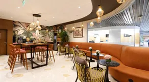 080 Transit Hotel, T2 - Image 4