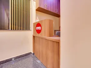 OYO SREE NAVYA GRAND HOTEL - Image 4