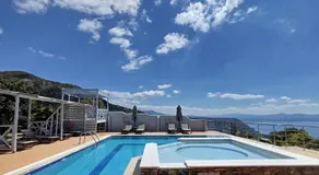 Alexena Apartments - Image 2