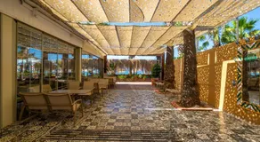Halikarya Hotel & Restaurant Beach - Image 4