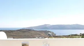 Yakinthos Suites - Image 5
