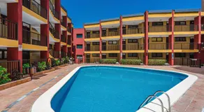 Family flat with 3 bedrooms and balcony near Los Gigantes and ocean - Image 4