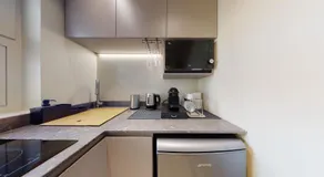 Carletta's Aparta-Suite & Spa - Image 3