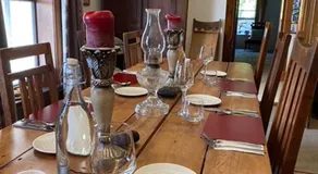 Tophouse Historical Inn Bed and breakfast - Image 3