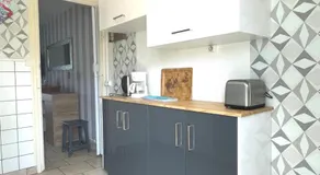 Appartement à quelques pas de la plage avec jardin - Image 4