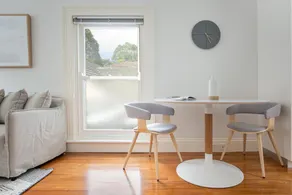 Boutique Studio with Balcony in Perfect Location - Image 3