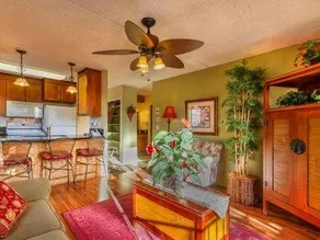 HEART of WAIKIKI,1BDRM,FREE PARKING, WIFI,NO RESORT FEES,YOUTUBE,NETFLIX ! - Image 4