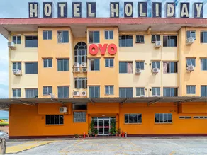 OYO 89864 Hotel Holiday Park - Image 3