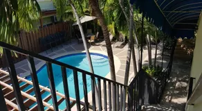 Christar Villas Hotel - Image 2