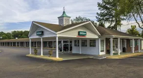 Ambassador Inn - Image 2