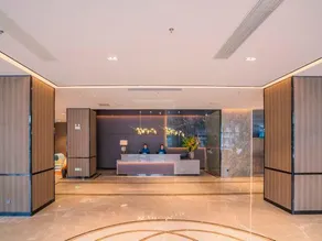 Golden LEAF Hotel - Image 3