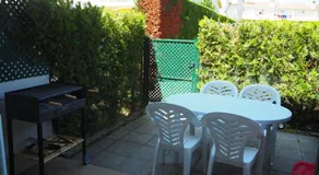 Casa en l'Estartit, piscina, jardín comunitario - Image 5