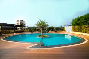 Vintage Retreat Resort - Image 3