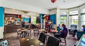 Guest House @ The Bear - Image 3