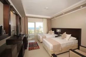 Maamura Palace Hotel - Image 2