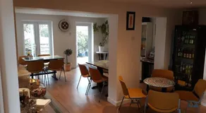 Crown House & Lodges B&B - Image 3