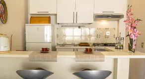 Blue Wood Apartment - Image 4