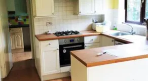 6 Bedroom House For Corporate Stays in Corby Suitable for Nightshift Workers - Image 5
