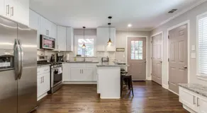 Lavish Living - 8 mins from Braves Stadium w/King - Image 3