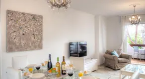 Sun Beach Apartment - Image 3