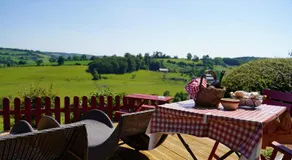 Gîte Insolite Les Tonneaux Sa vue Magnifique et Panoramique - Image 4