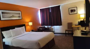 Roadking Inns Motel - Image 5