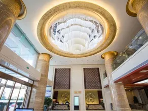 Shungeng International Hotel - Image 4